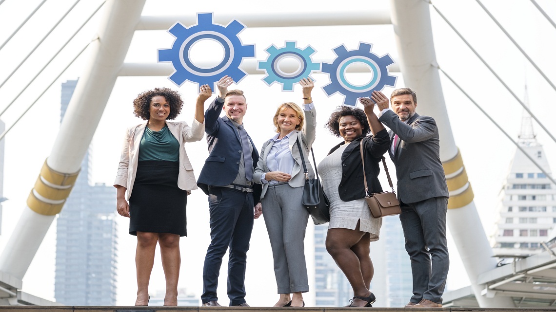Leading-and-Managing-People- Apac Entrepreneur